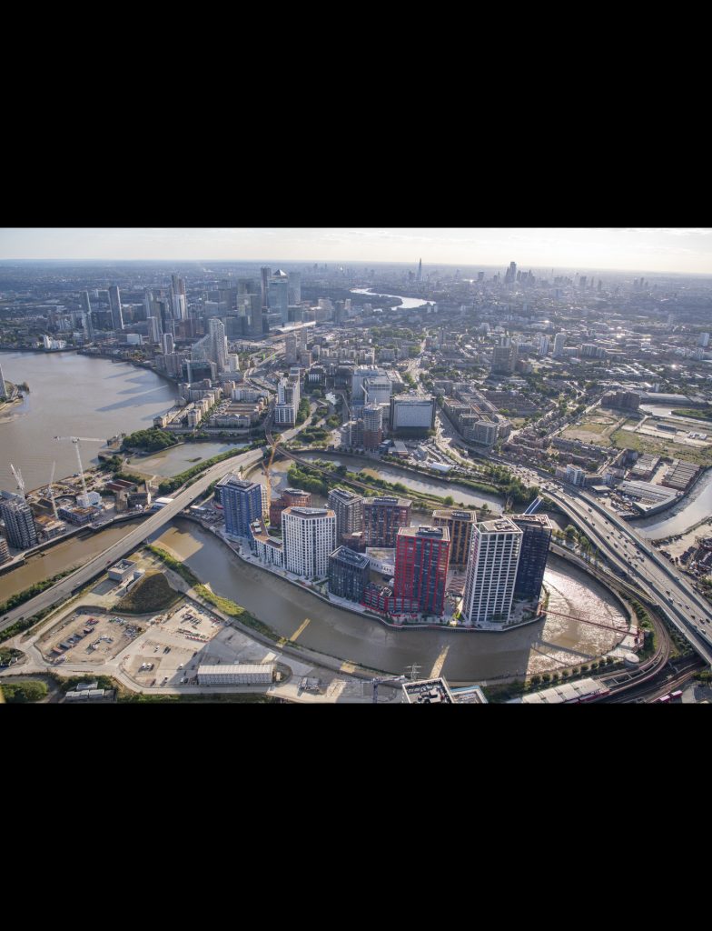 From Empty Site to New Neighbourhood