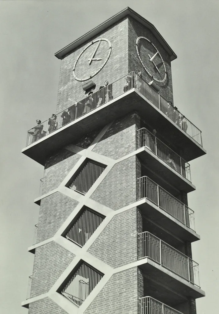 Guided Walk: Festival of Britain, Poplar’s Lansbury Estate